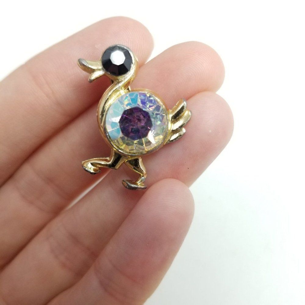Vintage Little Duck Brooch, Rainbow Colorful Rhinestone, Scatter Pin, Retro